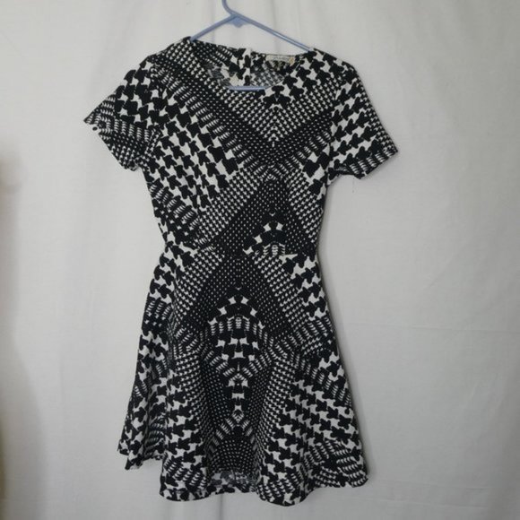Freebird Houndstooth Multi Cutout Back Mini Dress - Picture 1 of 1